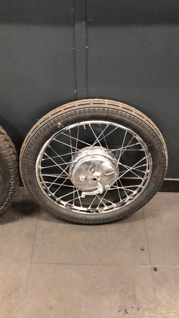 SET WIELEN ZUNDAPP GROTE NAAF A-KWALITEIT  NIEUW PLUG EN PLA beschikbaar voor biedingen
