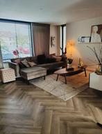 Bank met losse hocker., Ophalen, Gebruikt, Minder dan 10 m², Tapijt