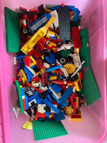 KIST VOL VINTAGE LEGO<<< beschikbaar voor biedingen
