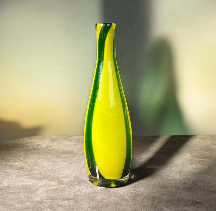 Vintage Murano Vaas - Groen & Geel - Jaren '80 design, Antiek en Kunst, Antiek | Vazen, Ophalen of Verzenden