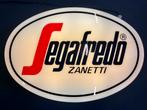Origineel Italiaanse Segafredo lichtreclame / lichtbak, Ophalen of Verzenden, Lichtbak of (neon) lamp