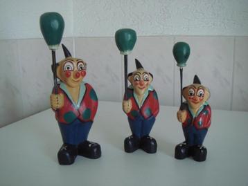 Set houten clowns poppetjes met ballon beschikbaar voor biedingen