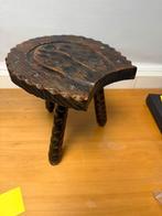 Houten vintage driepoot krukje, Ophalen, Gebruikt, -, -