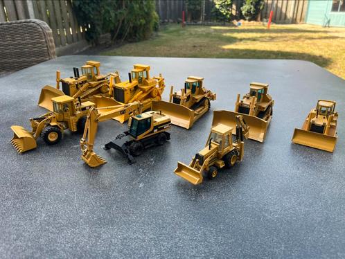 Partij Caterpillar buldozers shovel kraan Conrad NZG, Hobby en Vrije tijd, Modelauto's | 1:50, Gebruikt, Hijskraan, Tractor of Landbouw