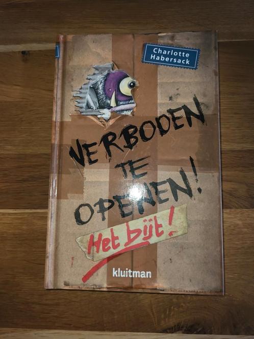 Charlotte Habersack - Het bijt!, Boeken, Kinderboeken | Jeugd | onder 10 jaar, Zo goed als nieuw, Ophalen of Verzenden
