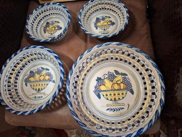 Makkum Schalen Set - Aardewerk met Fruitmotief beschikbaar voor biedingen