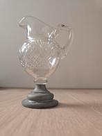 Vintage glazen waterkan met tinnen voet, Antiek en Kunst, Ophalen of Verzenden