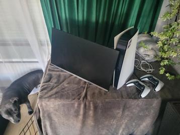 PS5 Compleet met 2 Controllers en Scherm! beschikbaar voor biedingen