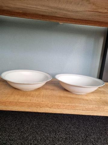 *SERVIES TE KORT ? WINTERLING  SERVIES SAMEN 5 EURO* beschikbaar voor biedingen