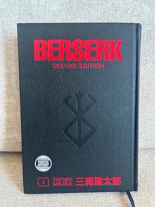Berserk manga — Deluxe edition — vol.1, Boeken, Strips | Comics, Zo goed als nieuw, Meerdere comics, Japan (Manga), Ophalen of Verzenden