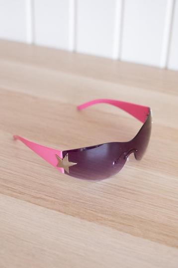 Y2K roze zonnebril pink sunglasses  beschikbaar voor biedingen