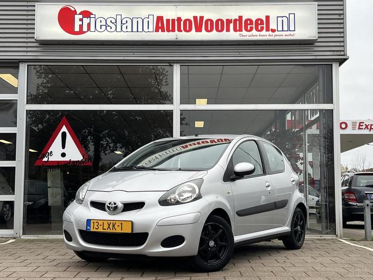 Toyota Aygo 1.0-12V Comfort 5 drs / Nieuwe APK! / Nieuwe Ban, Auto's, Toyota, Bedrijf, Te koop, Aygo, ABS, Airbags, Alarm, Centrale vergrendeling