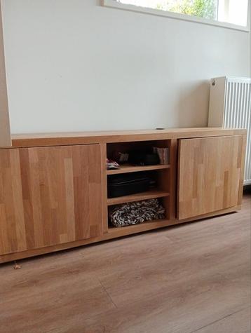Eikenhouten TV Meubel beschikbaar voor biedingen