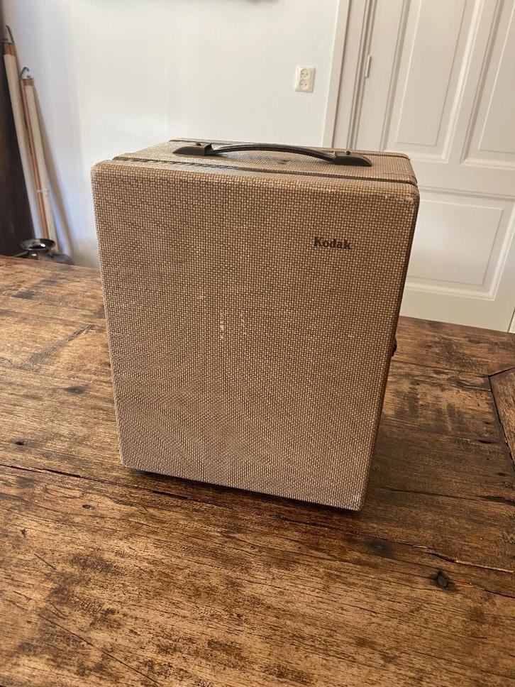 Vintage/retro - sale/opruiming - Kodak eight-500 projector, Antiek en Kunst, Curiosa en Brocante, Ophalen of Verzenden