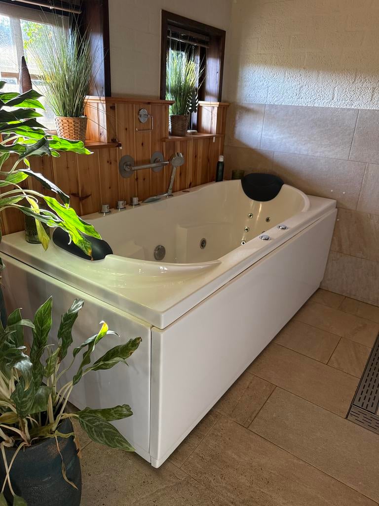 Luxe LX Whirlpool Bubbelbad - 179x89x66 cm, Huis en Inrichting, Badkamer | Complete badkamers, Ophalen, Gebruikt, Met bad