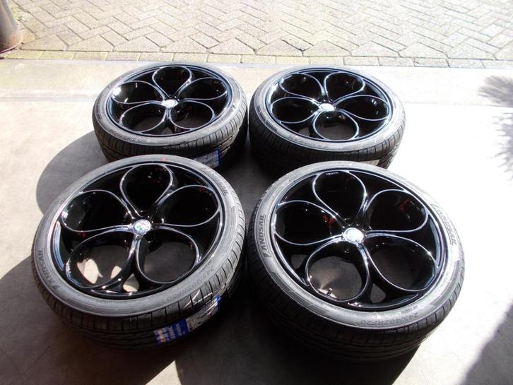 ALFA TONALE STELVIO GIULIA VELGEN + BANDEN 245 40 20 + TPMS, Auto-onderdelen, Banden en Velgen, Banden en Velgen, Zomerbanden