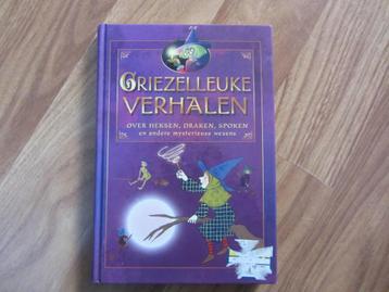 Boek met griezel verhalen over heksen / draken en spoken beschikbaar voor biedingen