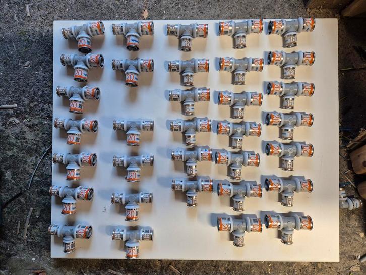 Partij push-fit koppelingen 16 & 20 mm (Uponor / meerlagenbu, Hobby en Vrije tijd, Wargaming, Nieuw, Ophalen of Verzenden
