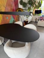 Zwarte eettafel met organische vorm – 210 cm – HPL blad, Huis en Inrichting, Tafels | Eettafels, Ophalen, Overige materialen, 200 cm of meer