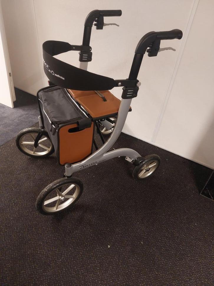 zgan Travixx lichtgewicht rollator ( 500714), Diversen, Rollators, Zo goed als nieuw, Lichtgewicht, Ophalen of Verzenden