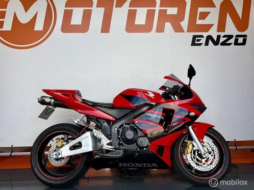 Honda CBR 600 RR LET OP! 38.000 KM ORIG NL ZEER STRAKKE MOTO, Motoren, Motoren | Honda, Bedrijf, Sport, meer dan 35 kW
