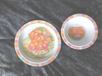 Bord en kom Forever Friends. Ongebruikt beschikbaar voor biedingen
