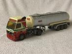 VOLVO FH Globetrotter vrachtwagen+tanktrailer van Den Bosch, Hobby en Vrije tijd, Modelauto's | 1:50, Ophalen of Verzenden, Gebruikt