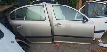 SKODA OKTAVIA PORTIEREN RV+RA MODEL 2010 beschikbaar voor biedingen