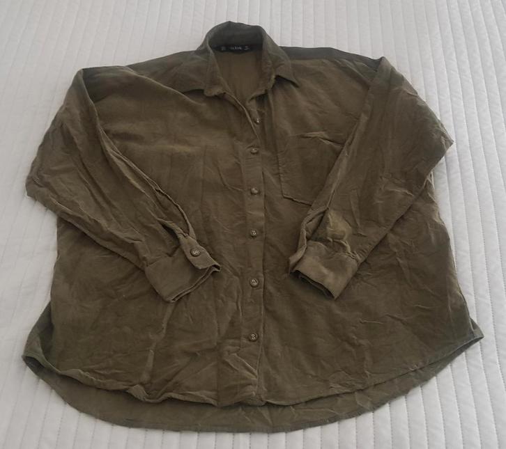 Zara oversized geribbelde blouse maat xs leger groen blousen, Kleding | Dames, Blouses en Tunieken, Zo goed als nieuw, Maat 34 (XS) of kleiner