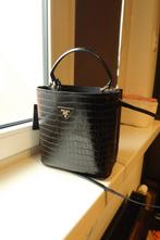 Prada Tas - Vinted vondst in goede staat!, Sieraden, Tassen en Uiterlijk, Tassen | Damestassen, Ophalen of Verzenden, Gebruikt