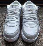 Nike Air Jordan 4RM 40,5/9, Ophalen, Zo goed als nieuw, Wit, Sneakers of Gympen