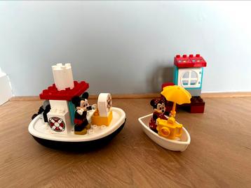 Duplo Mickey's boot 10881 beschikbaar voor biedingen