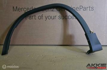 W247 H247 mercedes GLA spatbord lijst ('20->) A2478806704 beschikbaar voor biedingen