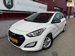 Hyundai I30 1.6 GDI Go! // Clima // PDC // Cruise C // Navi, Auto's, Voorwielaandrijving, Euro 5, Gebruikt, Wit
