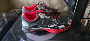 Atorka H500 Sportschoenen - Zwart/Rood - Maat 44 beschikbaar voor biedingen