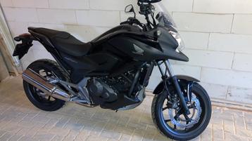 Honda NC 750 X - 2015 - 8000km beschikbaar voor biedingen
