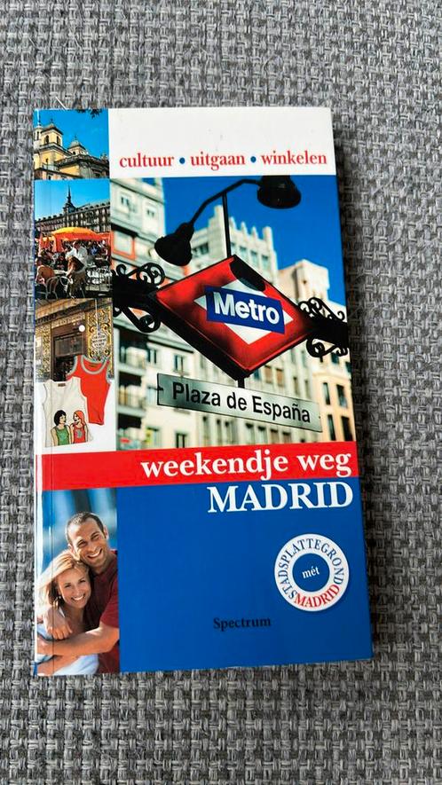 M. Biscay - Madrid, Boeken, Reisgidsen, Zo goed als nieuw, Fiets- of Wandelgids, Europa, Overige merken, Ophalen of Verzenden