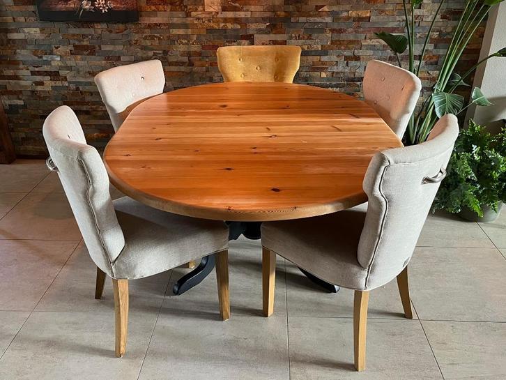 Keurige geloogd grenen uitbreidbare eettafel met zwarte voet, Huis en Inrichting, Tafels | Eettafels, Gebruikt, 100 tot 150 cm