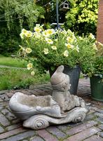 Tuinkabouter kabouter in auto plantenbakje - beton, Tuin en Terras, Tuinbeelden, Ophalen, Gebruikt, Beton, Tuinkabouter