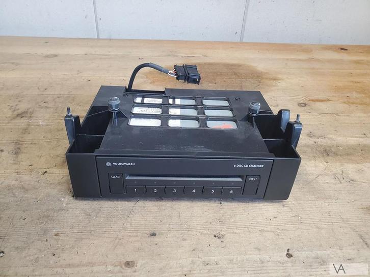 VW Golf 5 / Passat 3c 2004 - 2010 6 cd wisselaar ORIGINEEL, Auto diversen, Autoradio's, Ophalen of Verzenden
