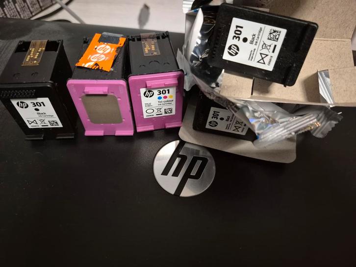 5 HP 301 Inkt Cartridges - Kleur & Zwart, Computers en Software, Printerbenodigdheden, Zo goed als nieuw, Cartridge, Ophalen of Verzenden