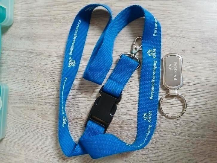 Sleutelhanger en keycord weerinstituut KNMI, Ophalen of Verzenden, Zo goed als nieuw, Merk