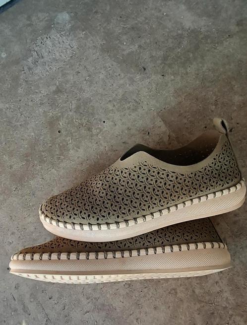 Hush Puppies Vrijetijds schoenen,instappers, espadrilles 39., Kleding | Dames, Schoenen, Zo goed als nieuw, Instappers, Groen