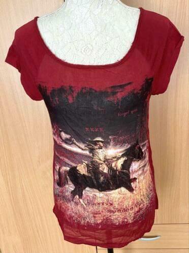 Only top/shirt maat S, Kleding | Dames, Tops, Zo goed als nieuw, Maat 36 (S), Rood, Korte mouw, Ophalen of Verzenden