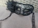 Feather masker zwart, Kleding | Dames, Carnavalskleding en Feestkleding, Ophalen of Verzenden