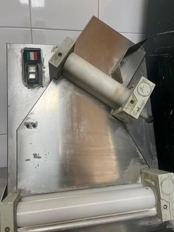 Deegroller machine voor Turkse & Italiaanse Pizza beschikbaar voor biedingen