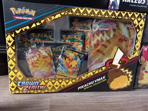 Pikachu vmax special colection box, Hobby en Vrije tijd, Verzamelkaartspellen | Pokémon, Nieuw, Boosterbox, Foil, Ophalen of Verzenden