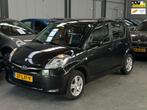 Subaru Justy 1.0 Black & White S APK NAP, Voorwielaandrijving, Justy, Gebruikt, Lederen bekleding