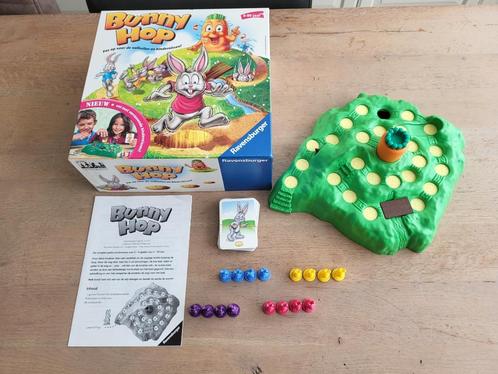 spel Bunny Hop grote doos, netjes en compleet!, Hobby en Vrije tijd, Gezelschapsspellen | Bordspellen, Gebruikt, Een of twee spelers