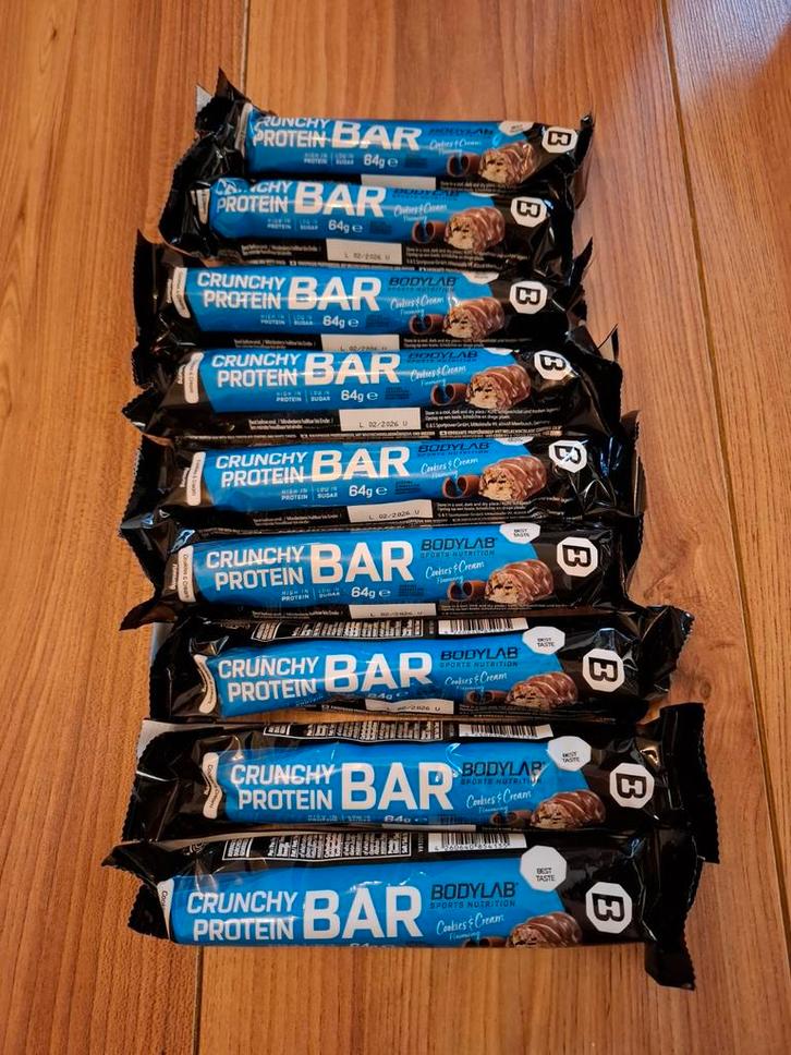 Bodylab Crunchy Protein Bar Cookies&Cream - 9 stuks, Sport en Fitness, Fitnessmaterialen, Nieuw, Overige typen, Ophalen of Verzenden